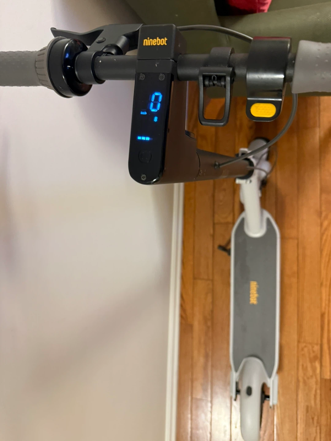 Ninebot Scooter – Barely Used / Clean / Works Perfectly - photo 3