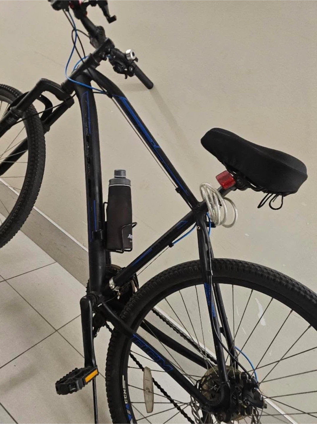 Black Mountain Bike with Water Bottle Holder - photo 4