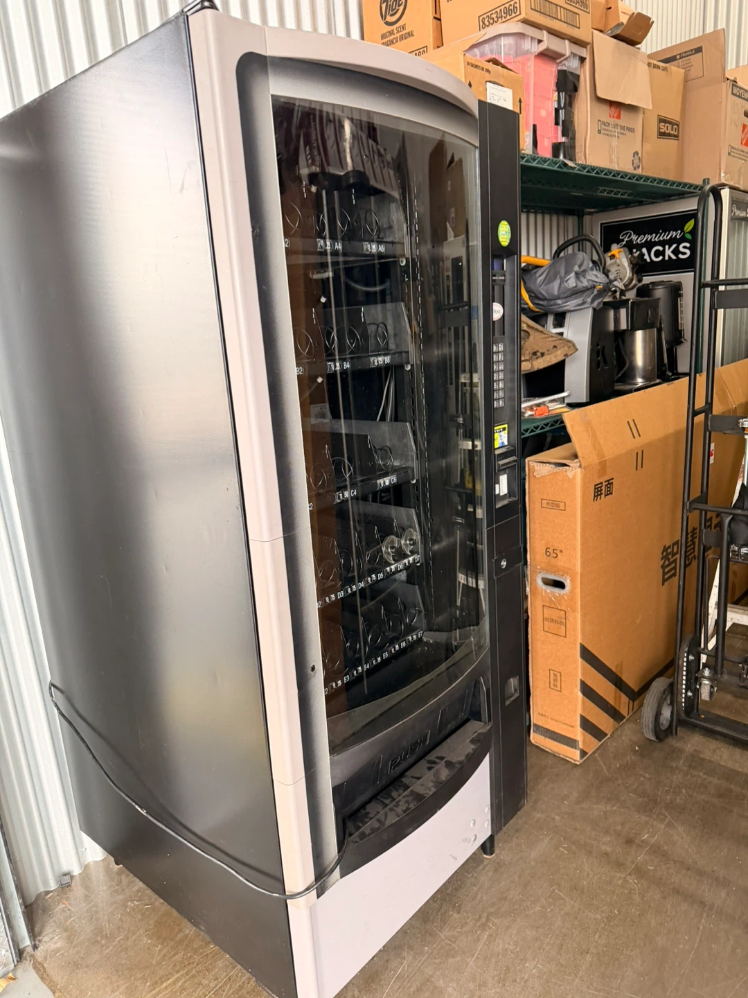 SureVend Vending Machine - photo 3