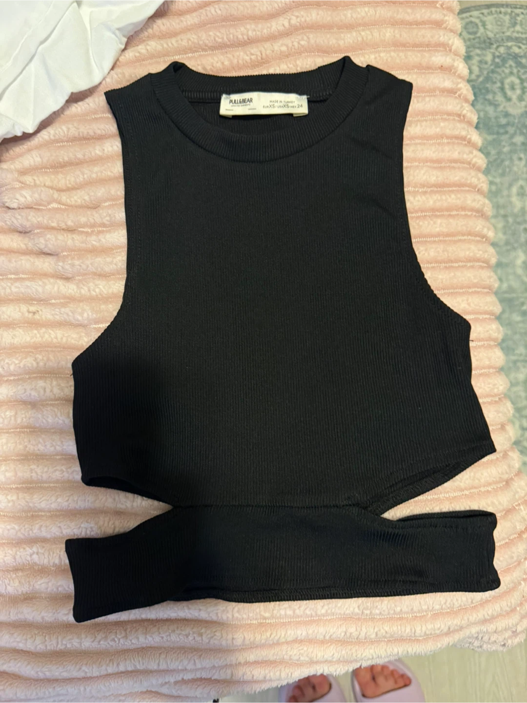 Pull & Bear Black Cut-Out Ribbed Tank Top