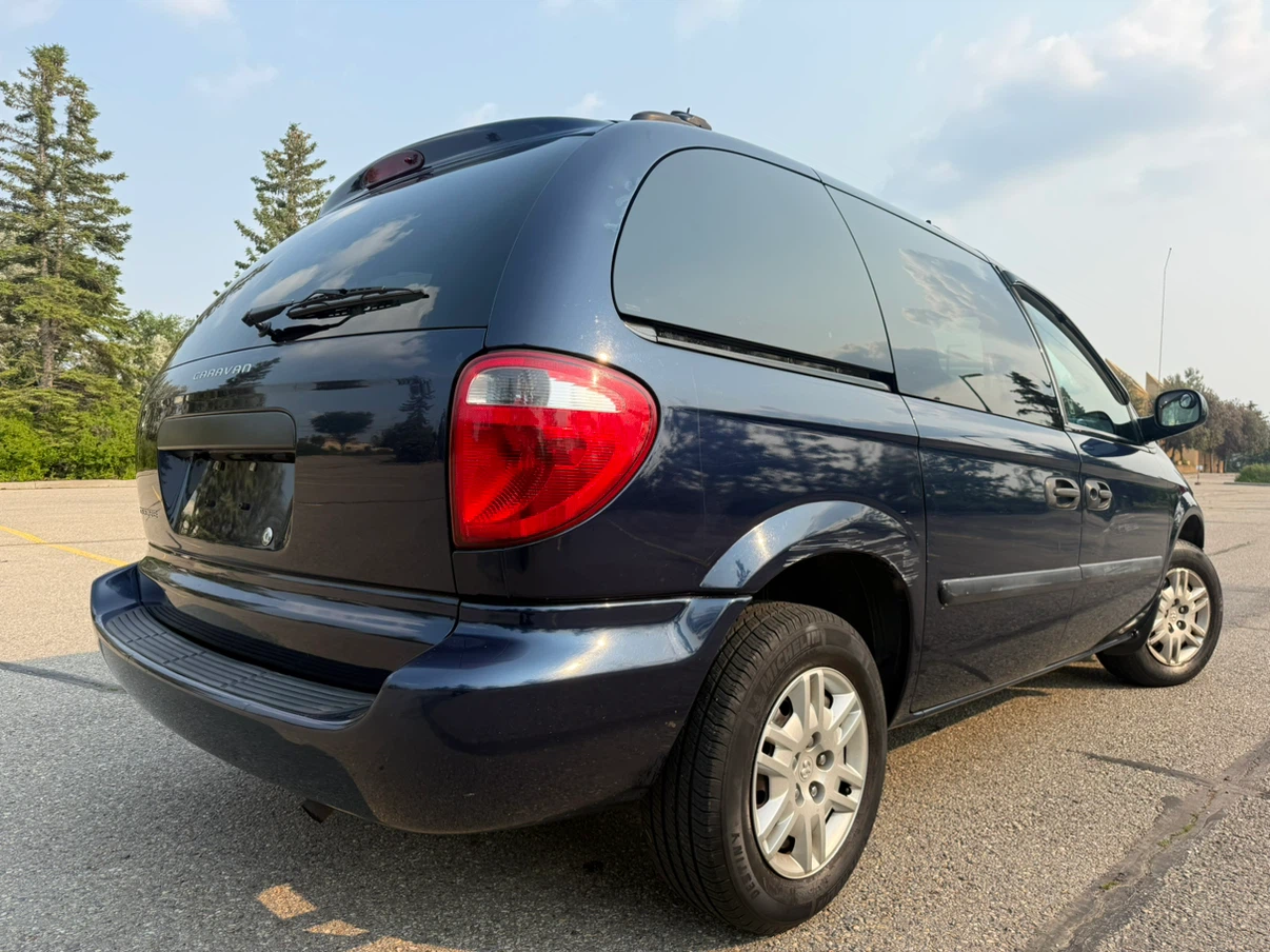 2005 Dodge Caravan *115k* - photo 3