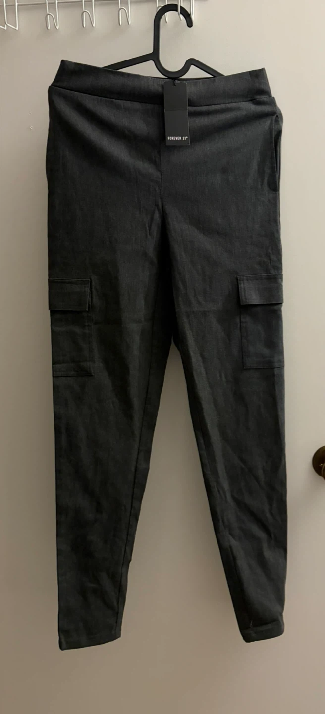 Forever 21 Grey Cargo Pants