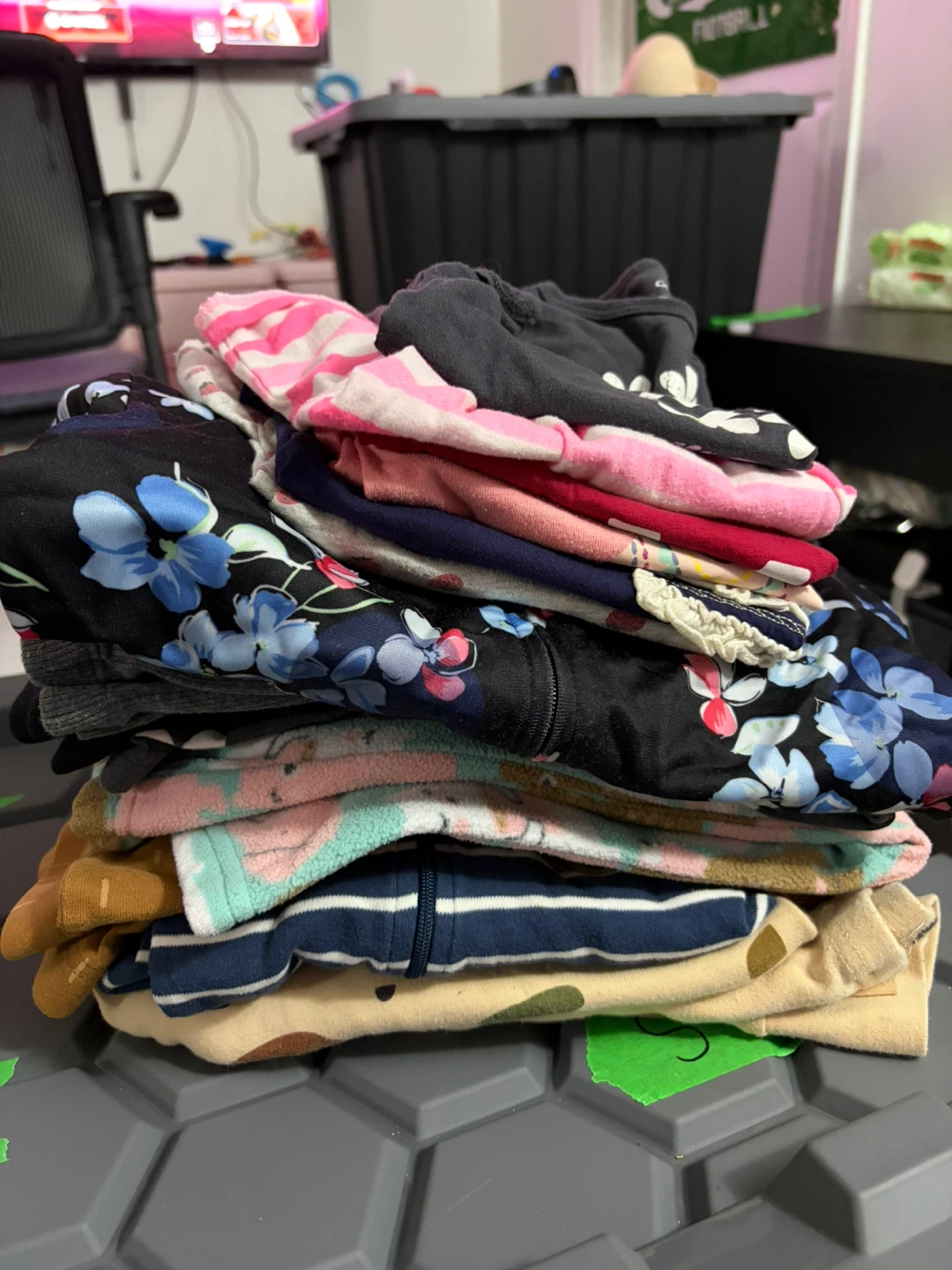 Girls' Assorted Tops and Bottoms Bundle