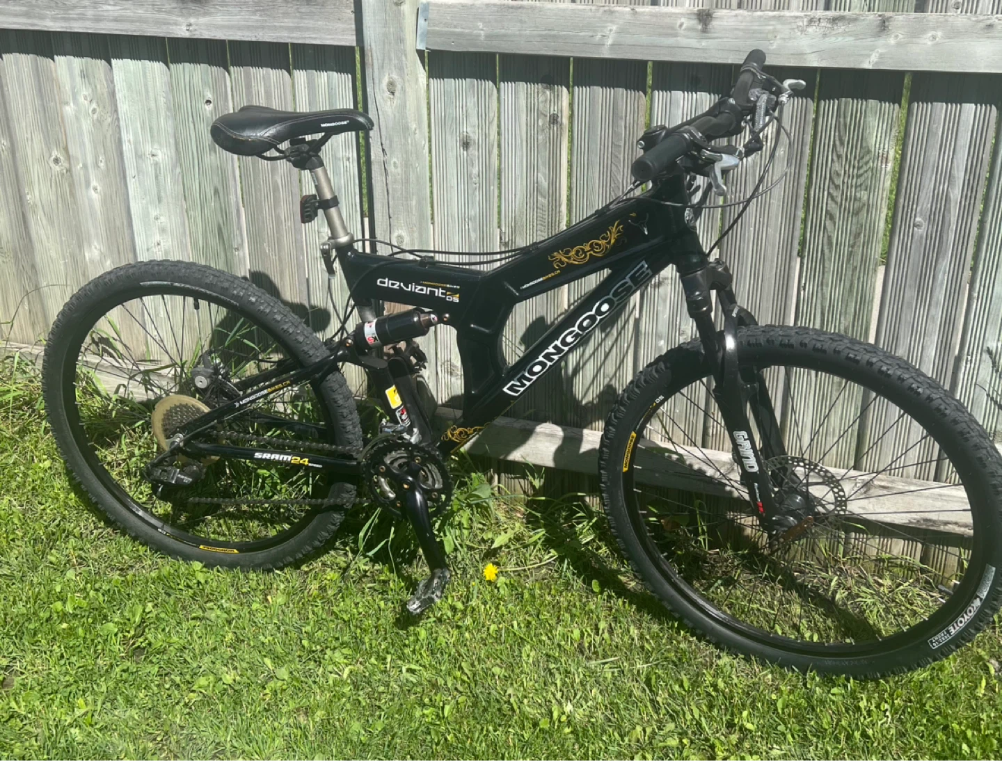 Mongoose "Davant" Full Suspension Mountain Bike