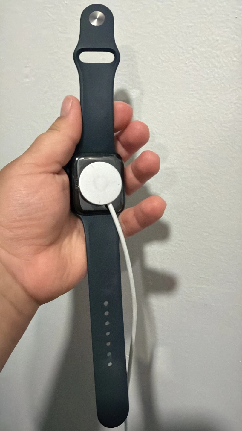 Apple Watch Series 7 - photo 2