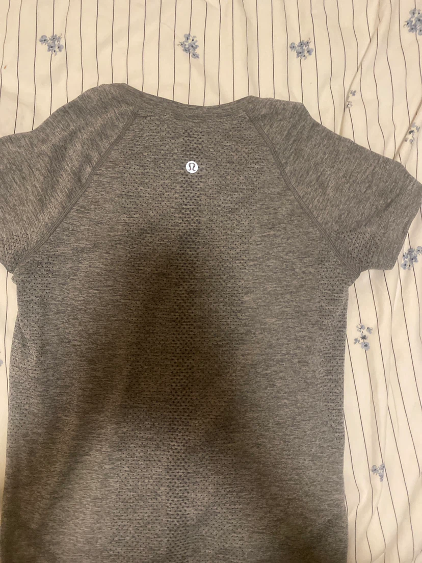 Grey Lulu Lemon Swiftly shirt - photo 2