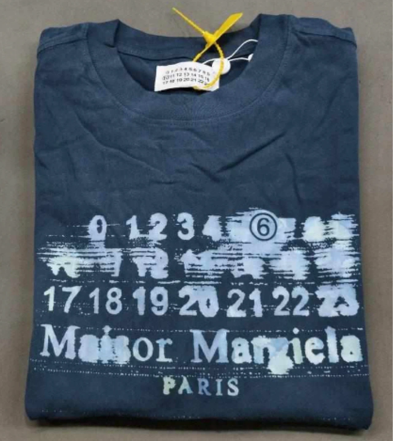 Maison Margiela Paris T-Shirt Size Small