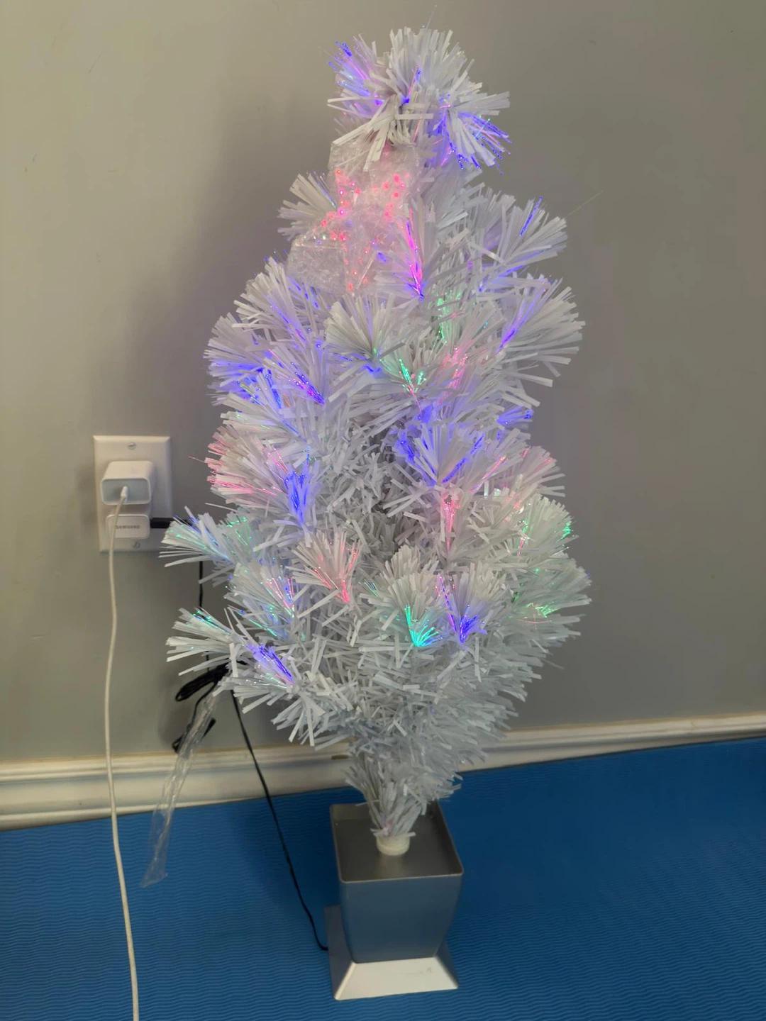 Artificial star Christmas tree