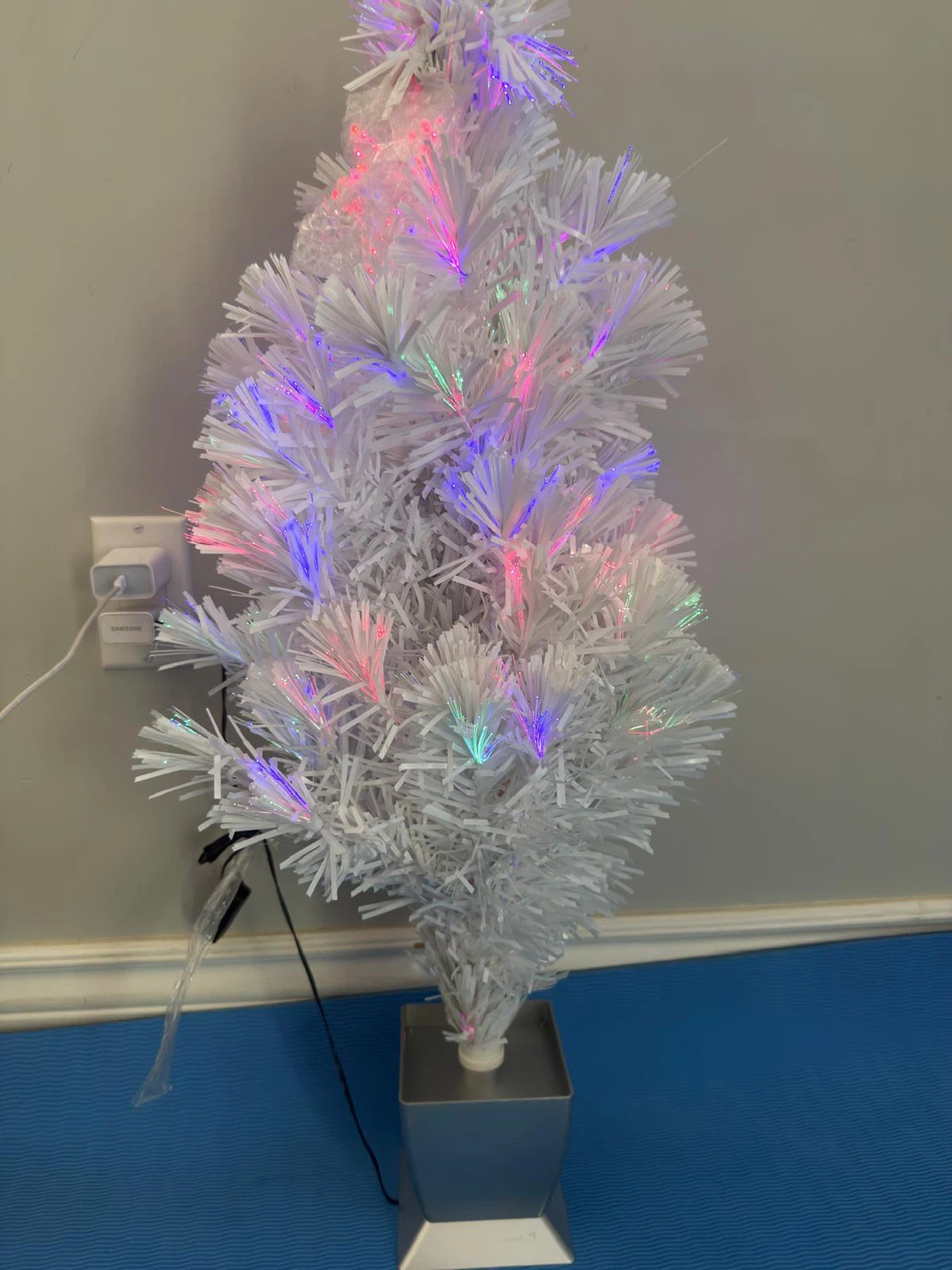 Artificial star Christmas tree - photo 2