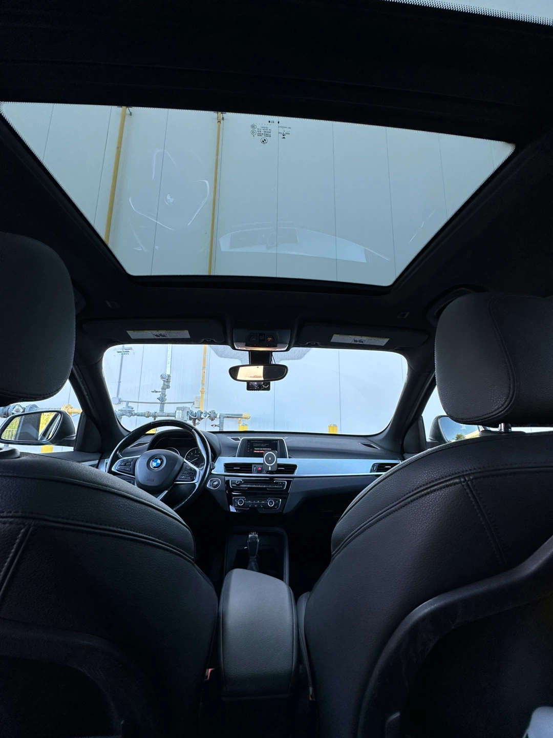 Black BMW X1 - photo 5