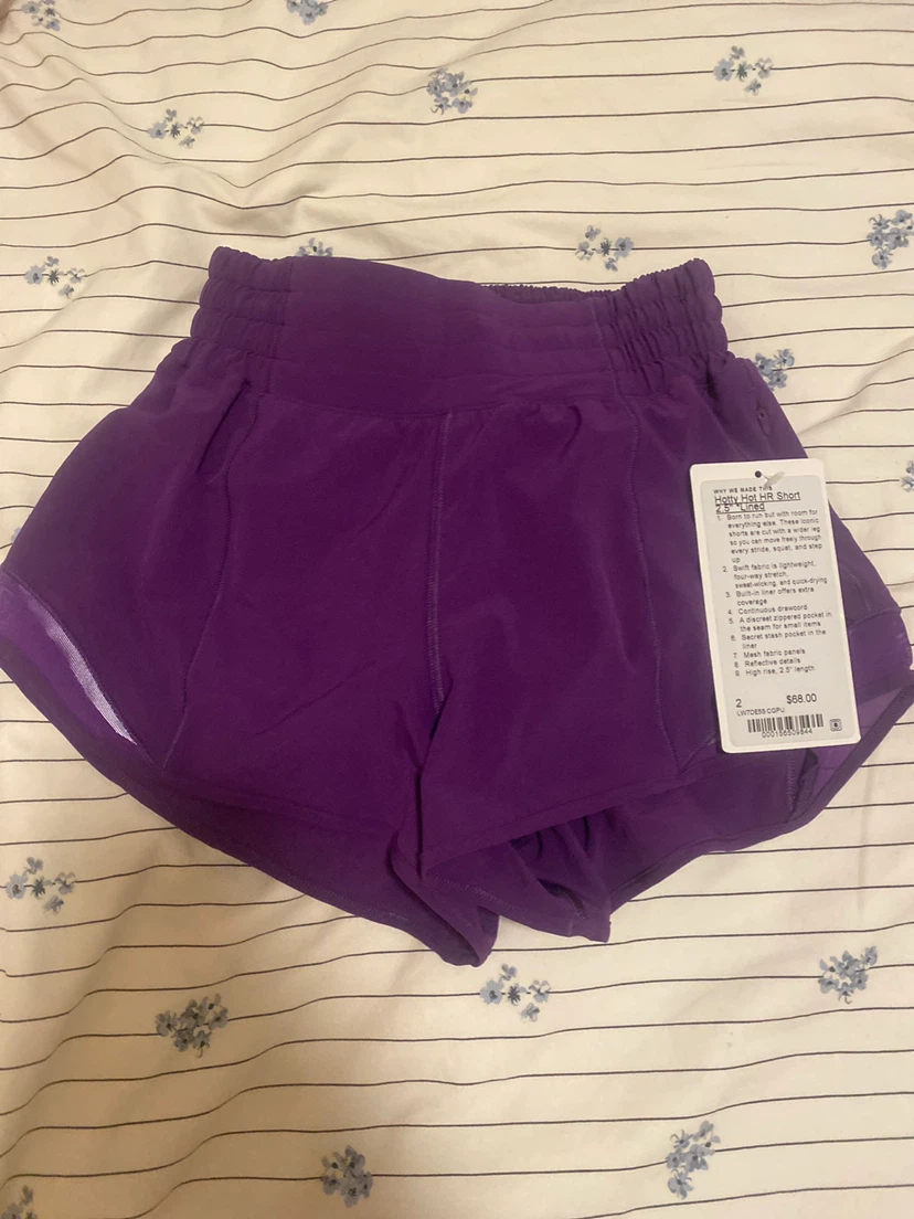 Lululemon Hotty Hot HR Shorts Purple Size 2