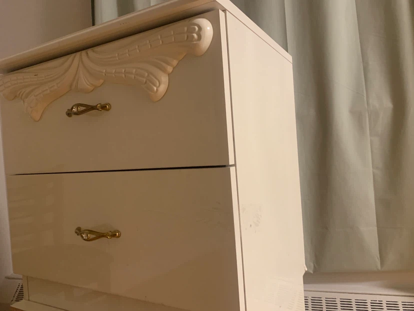 Cream coloured chest of drawers - photo 2