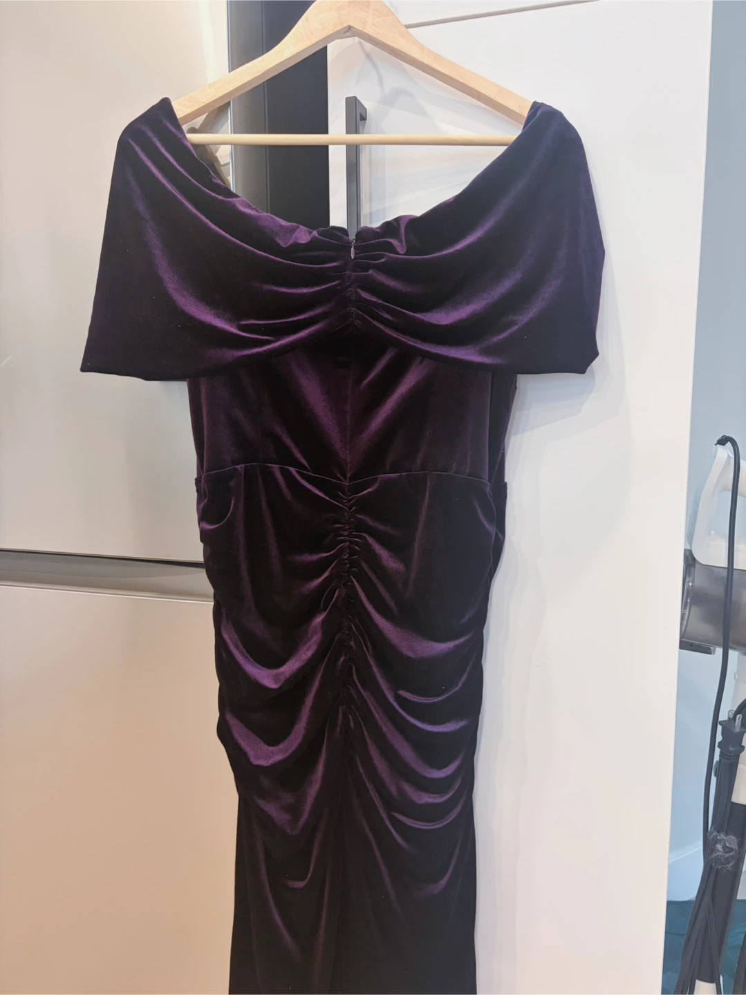 Le Château Purple Velvet Off-Shoulder Midi Dress - photo 2
