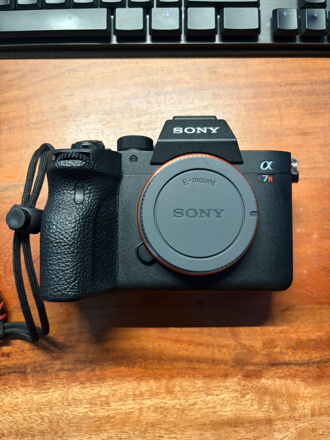 Sony Alpha a7R IV Mirrorless Camera - photo 2