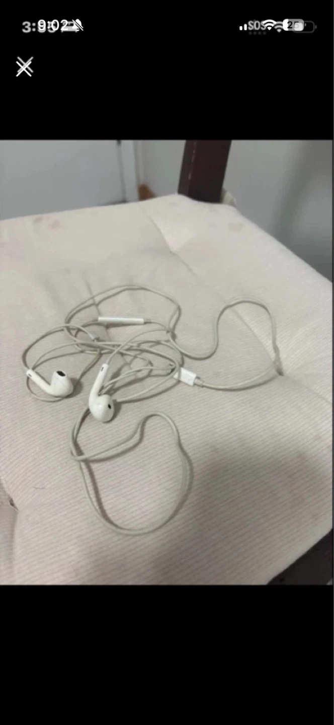 White Earbuds with Cable