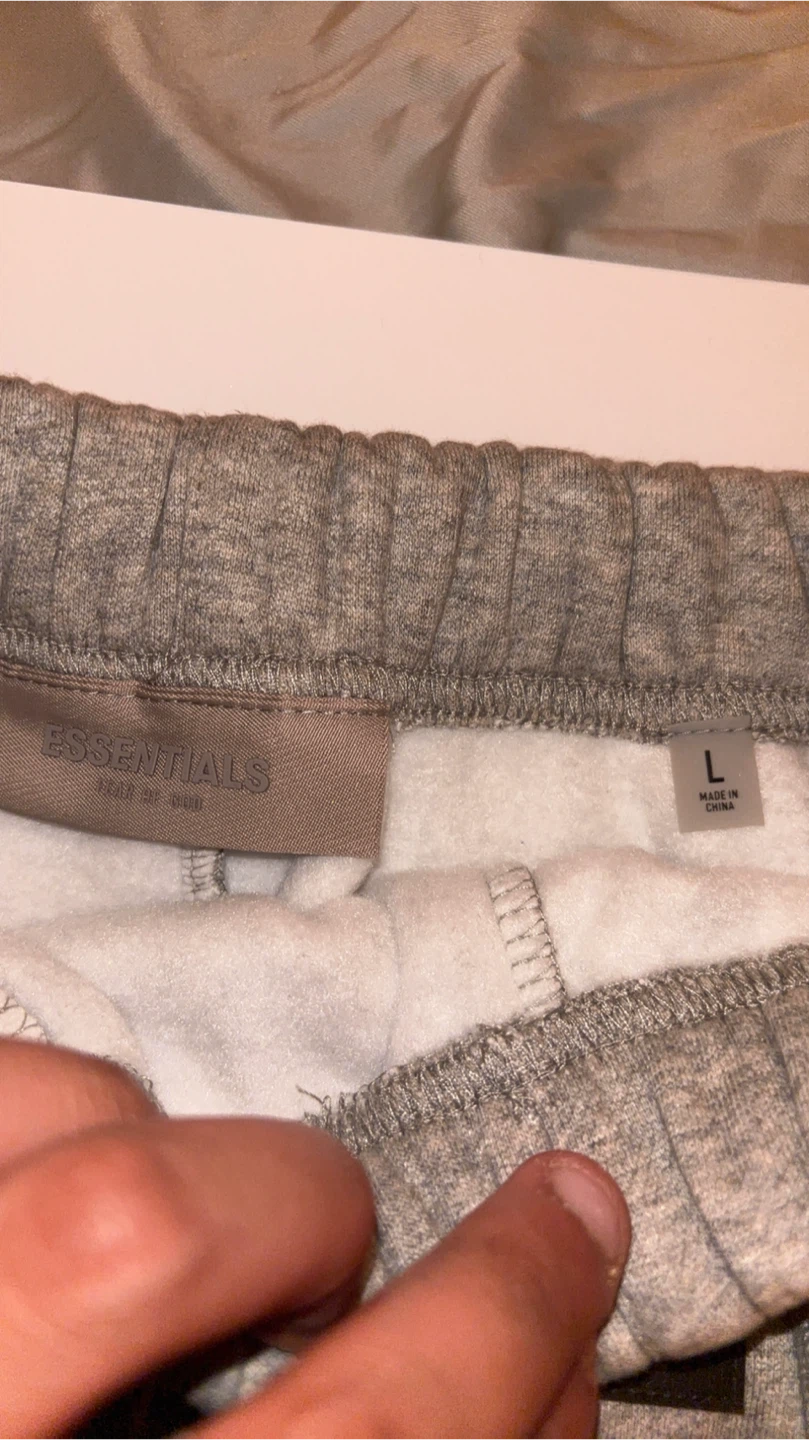 Dark oatmeal essential shorts - photo 4