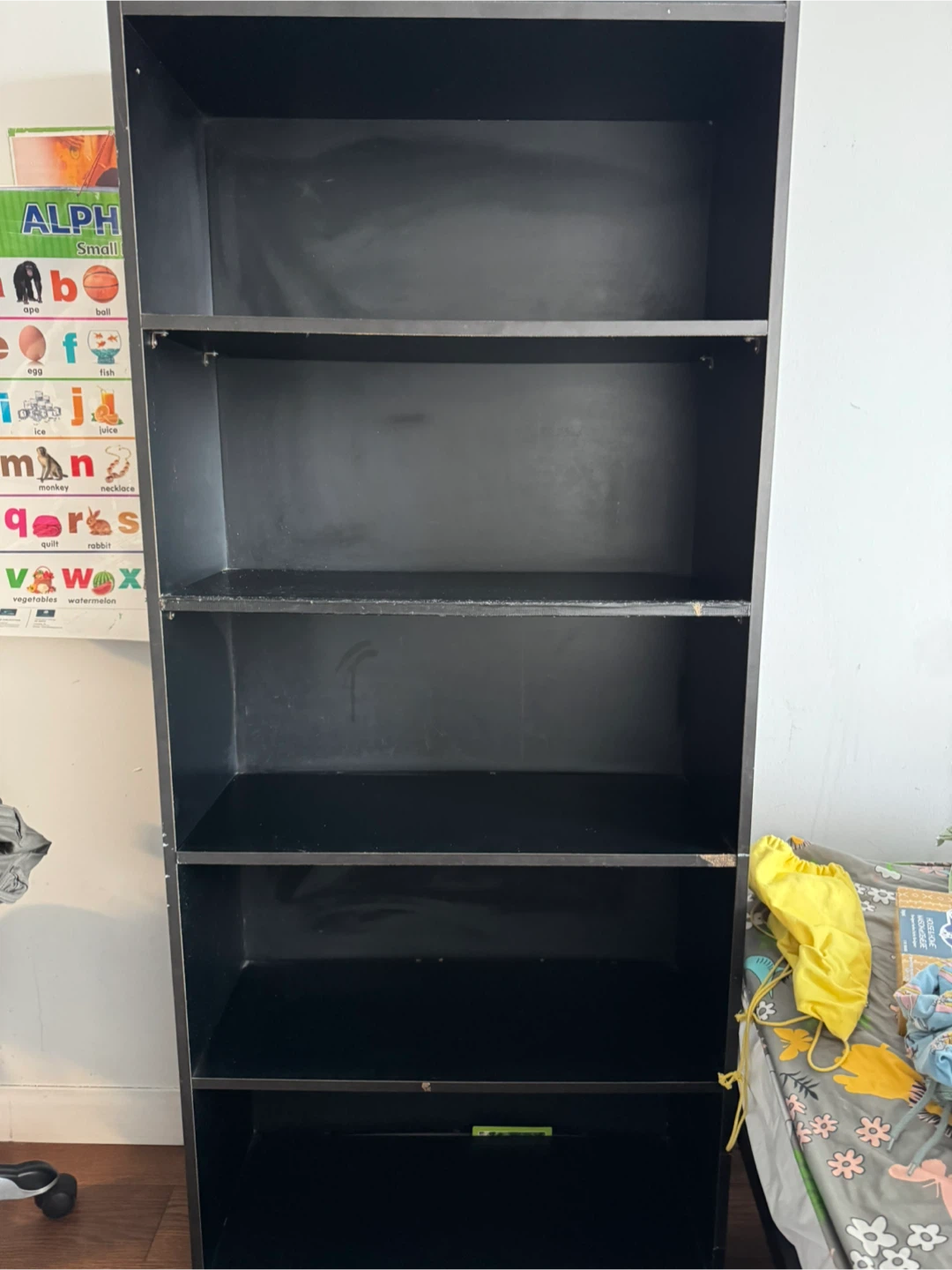 Black 6-shelf bookshelf