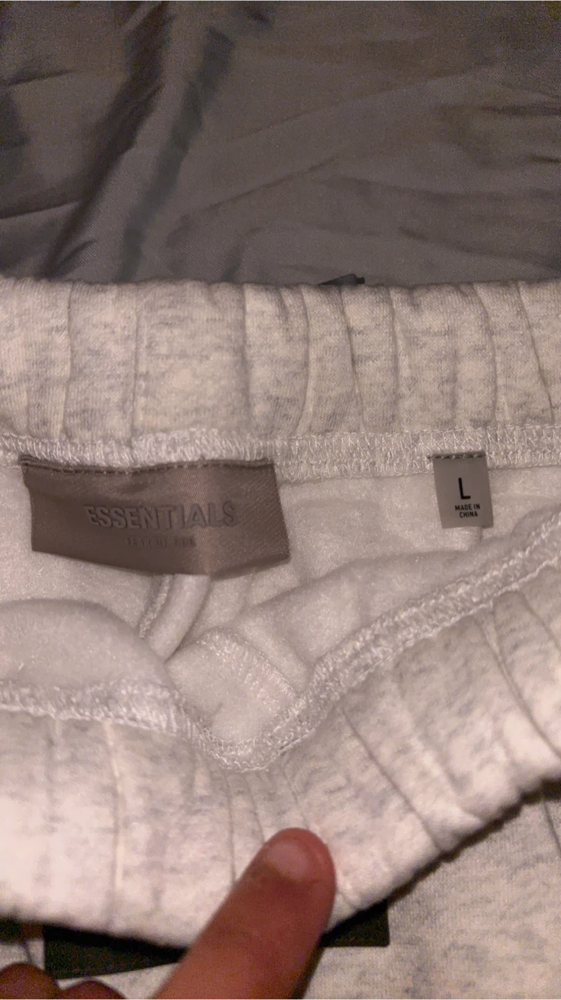 Light oatmeal essential shorts - photo 4