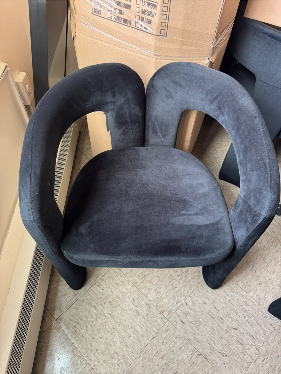 5 Black Velvet Dinning or Accent Chair - photo 2