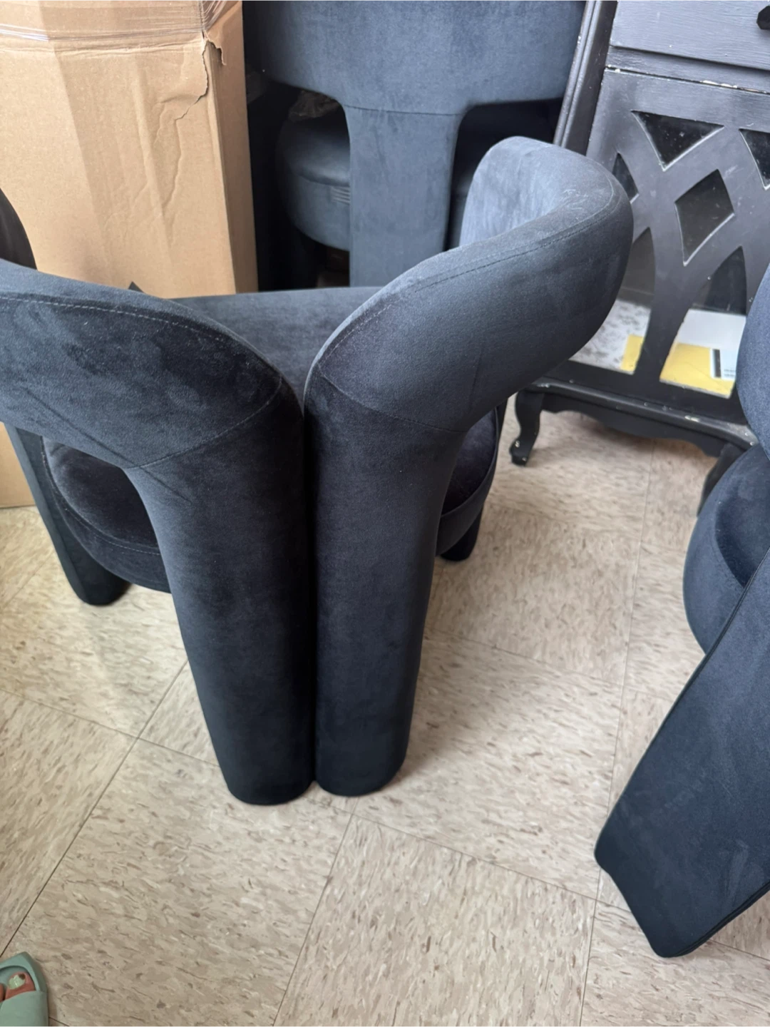 5 Black Velvet Dinning or Accent Chair - photo 4