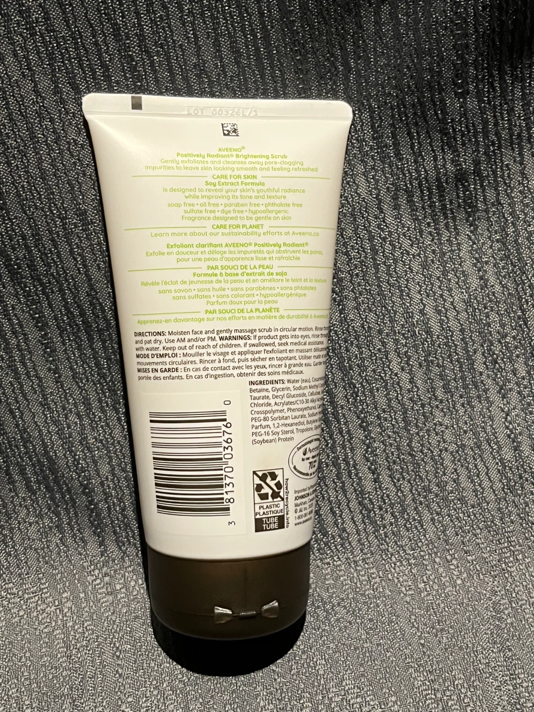 Aveeno Positively Radiant Brightening Scrub 140g - photo 2