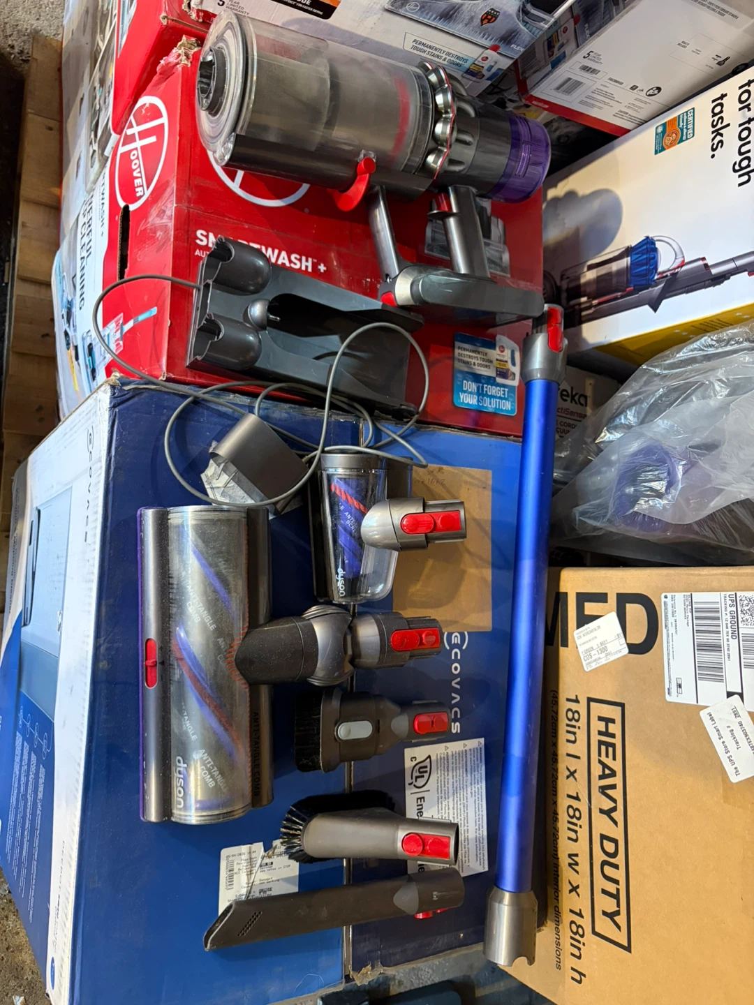 DYSON V11 STICK VAC