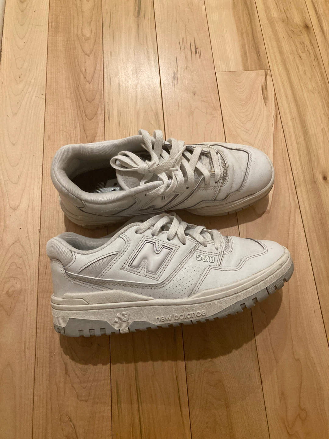 New Balance 550 White Sneakers 7.5 Women’s - photo 2