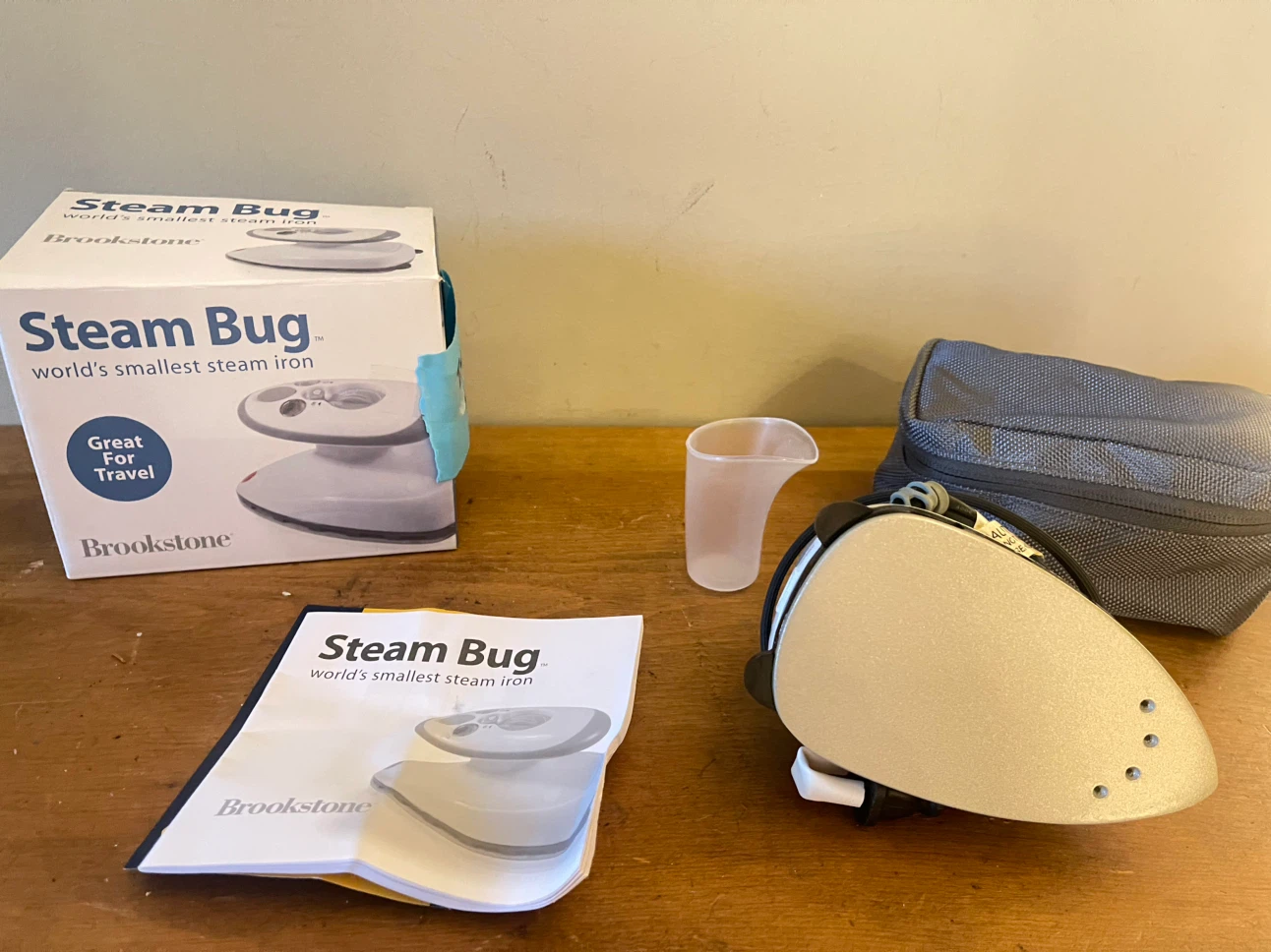 Brookstone Steam Bug World's Smallest Travel Steam Iron - photo 3