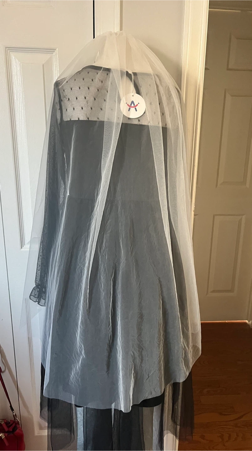 White Tulle Wedding Veil with Comb