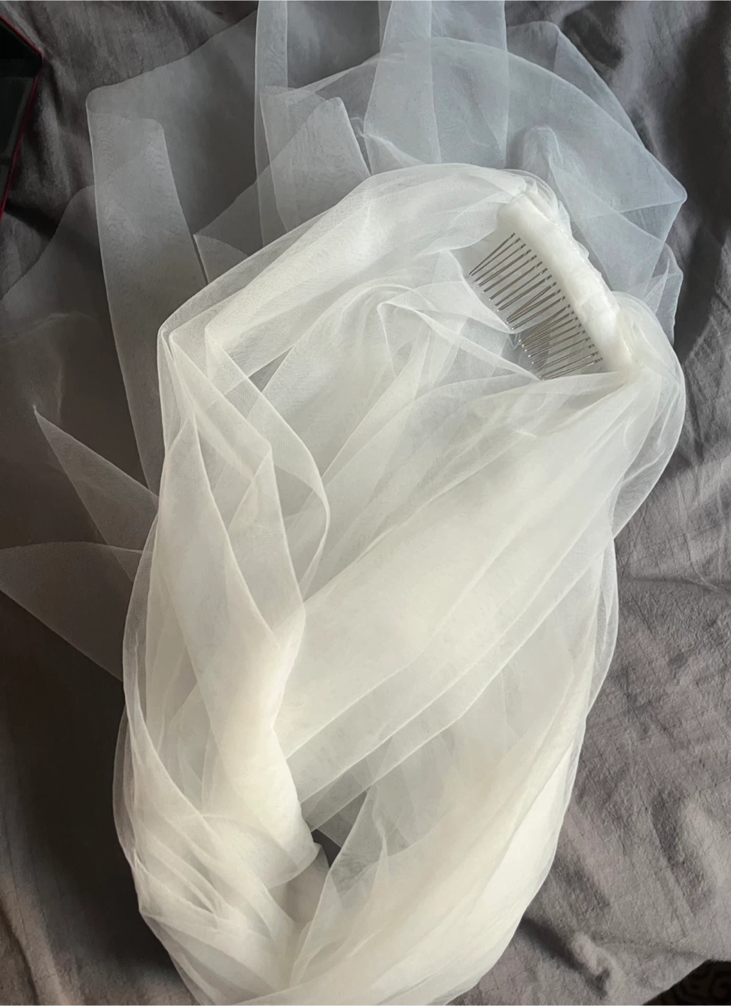 White Tulle Wedding Veil with Comb - photo 5