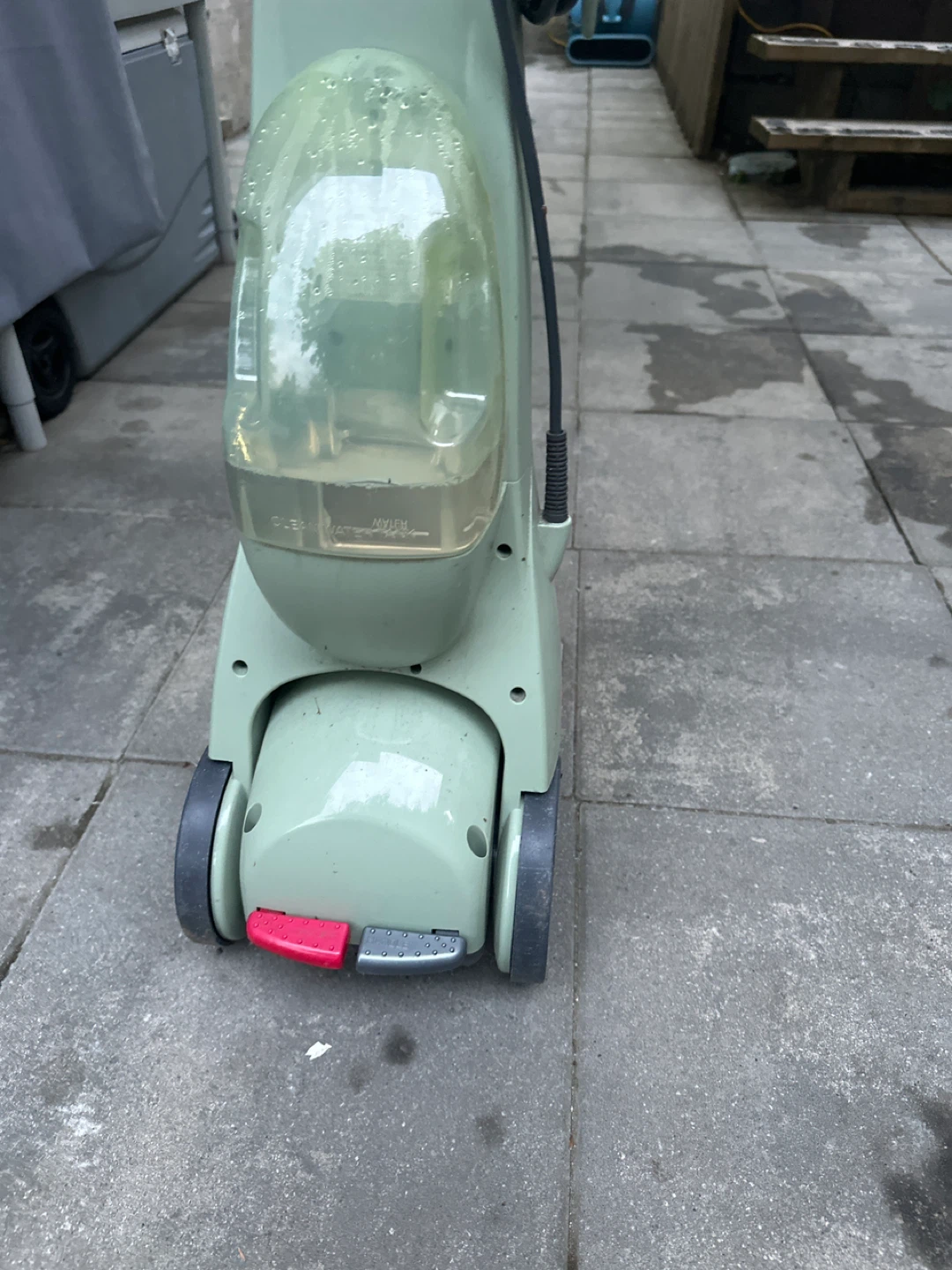Bissell QuickSteamer Carpet Cleaner - photo 2