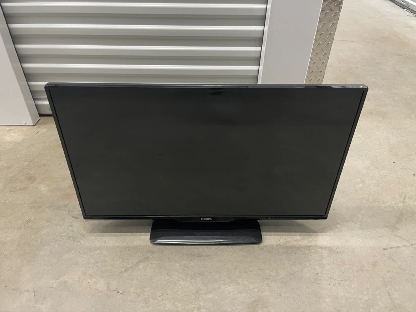 Philips 32" LED HD 1080p TV - photo 4