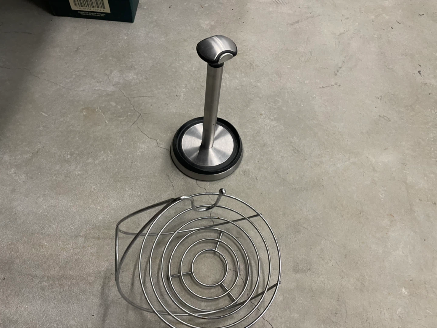 Stainless Steel Paper Towel Holder & Trivet