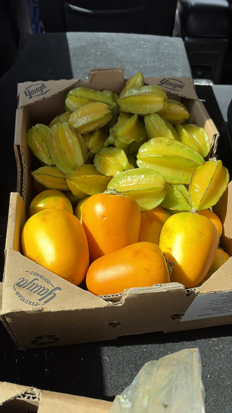 Peruvian exotics fruits COCONA & CARAMBOLA