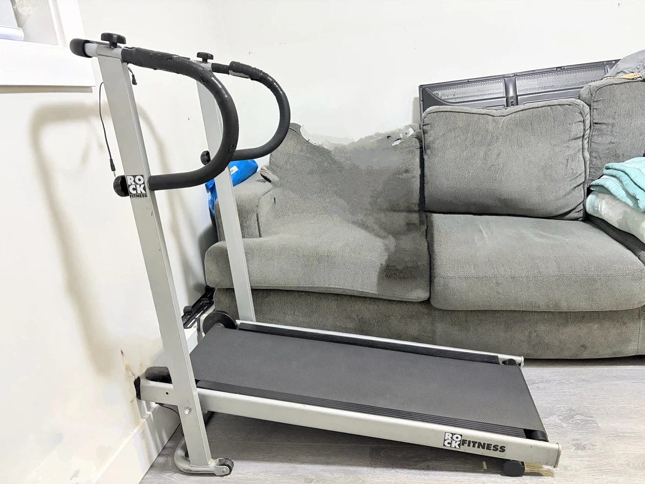 ROCK FITNESS Treadmill