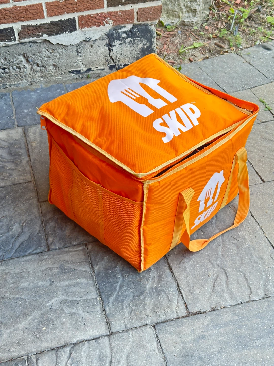 SkipTheDishes Insulated Food Delivery Bag