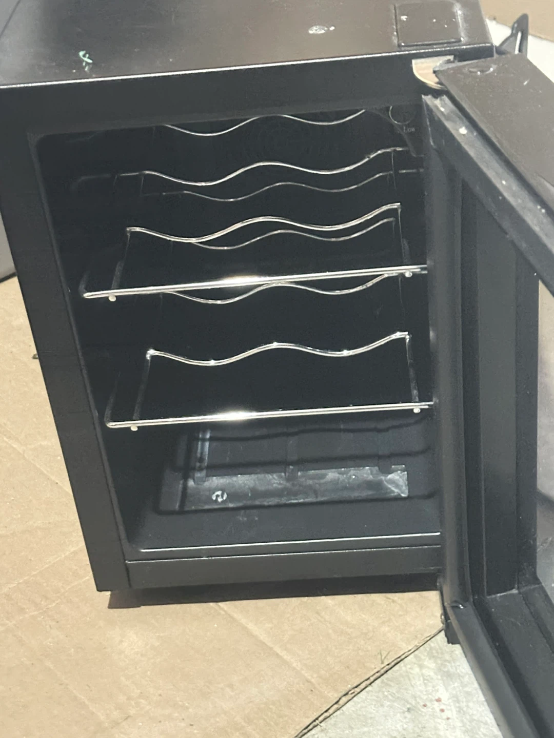 Vissani MVWC6BF Wine Cooler - photo 2