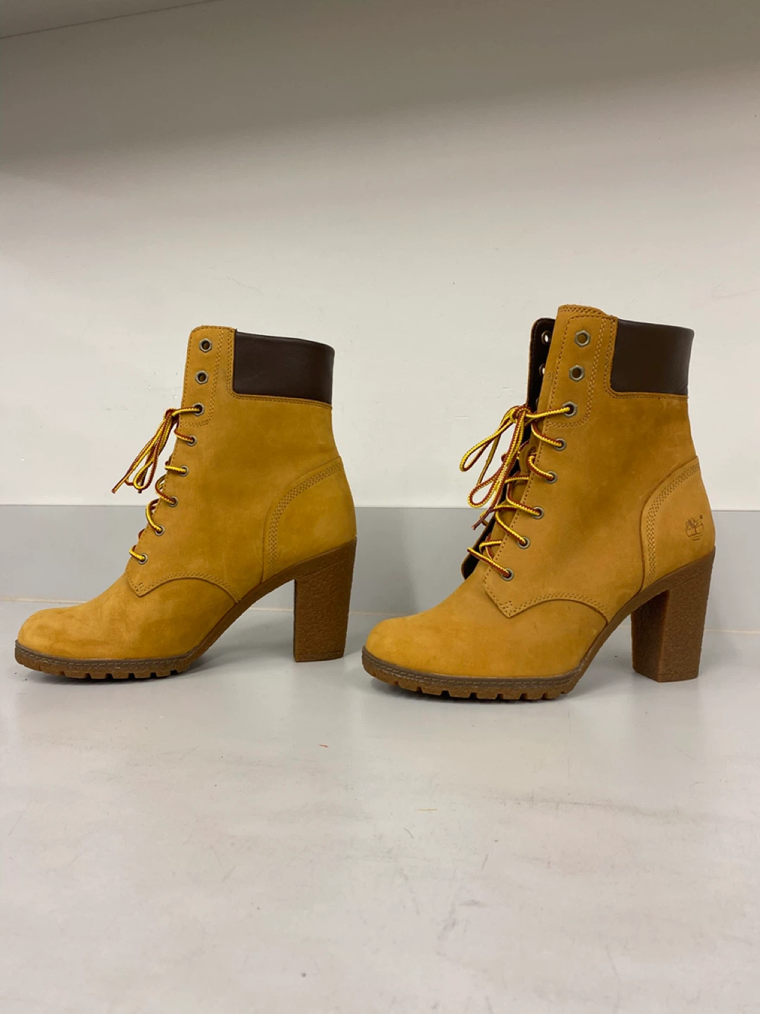 Timberland Women's Lace-up Heel Boots