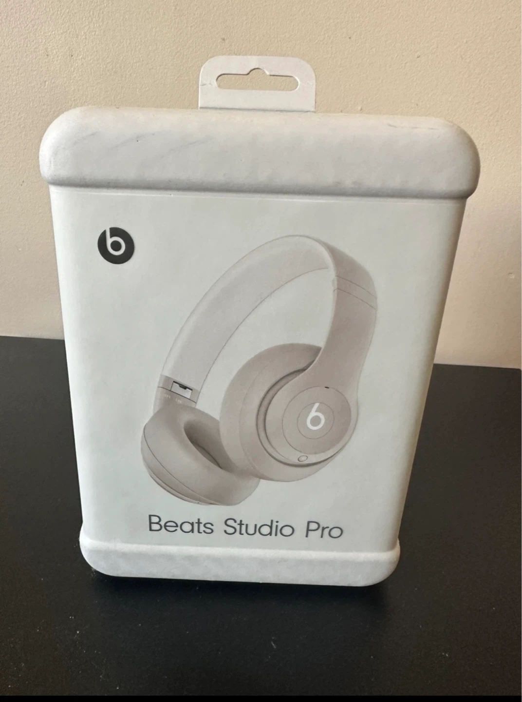 Beats Studio Pro Headphones - Light Cream