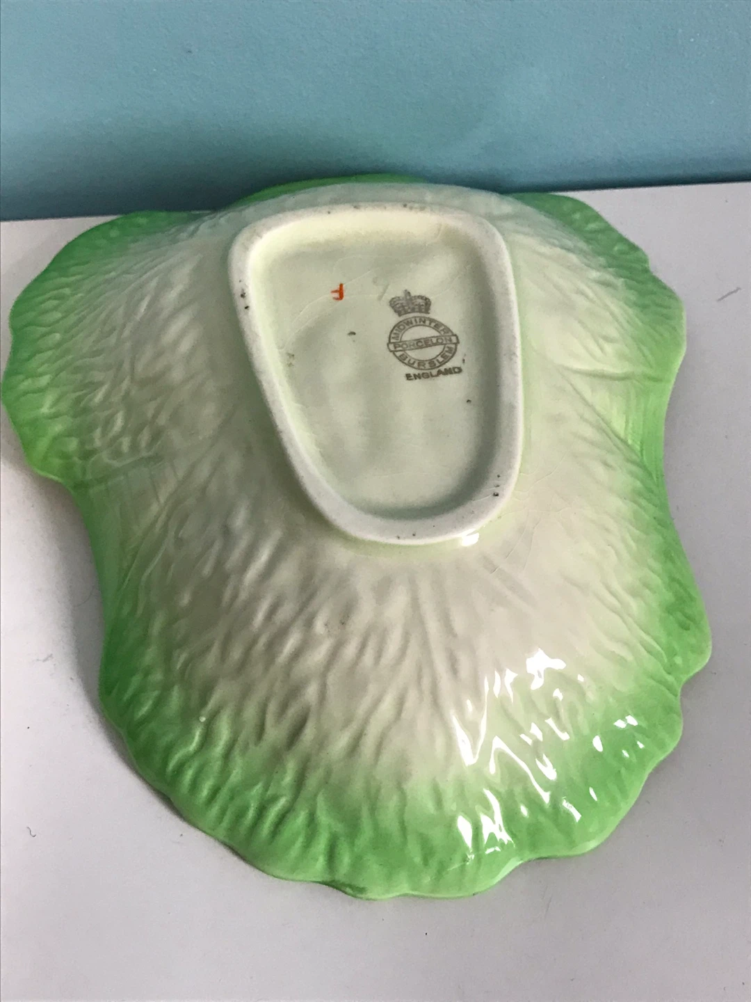 Vintage Midwinter Porcelain Cabbage Leaf Collector’s Dish - photo 4