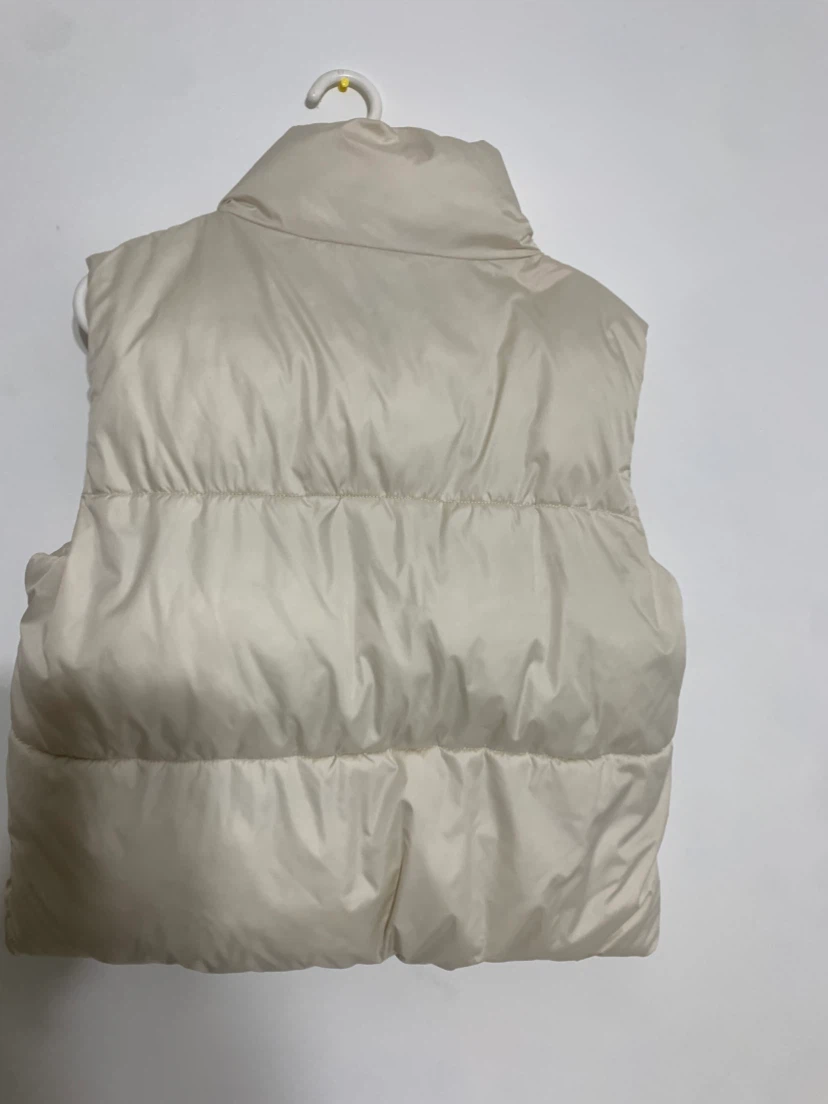 Old Navy White Puffer Vest - photo 3