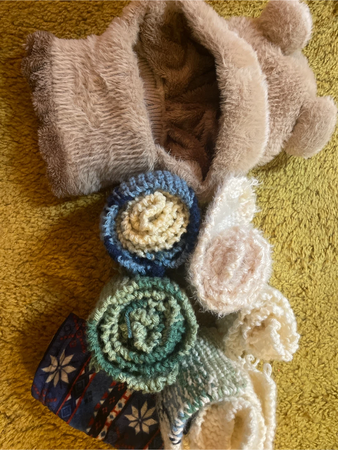 Bear Hooded Scarf + handmade muffler - photo 4