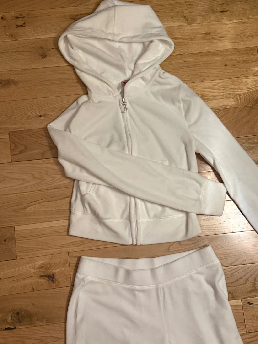 Juicy Couture White Velour Tracksuit Set - photo 2
