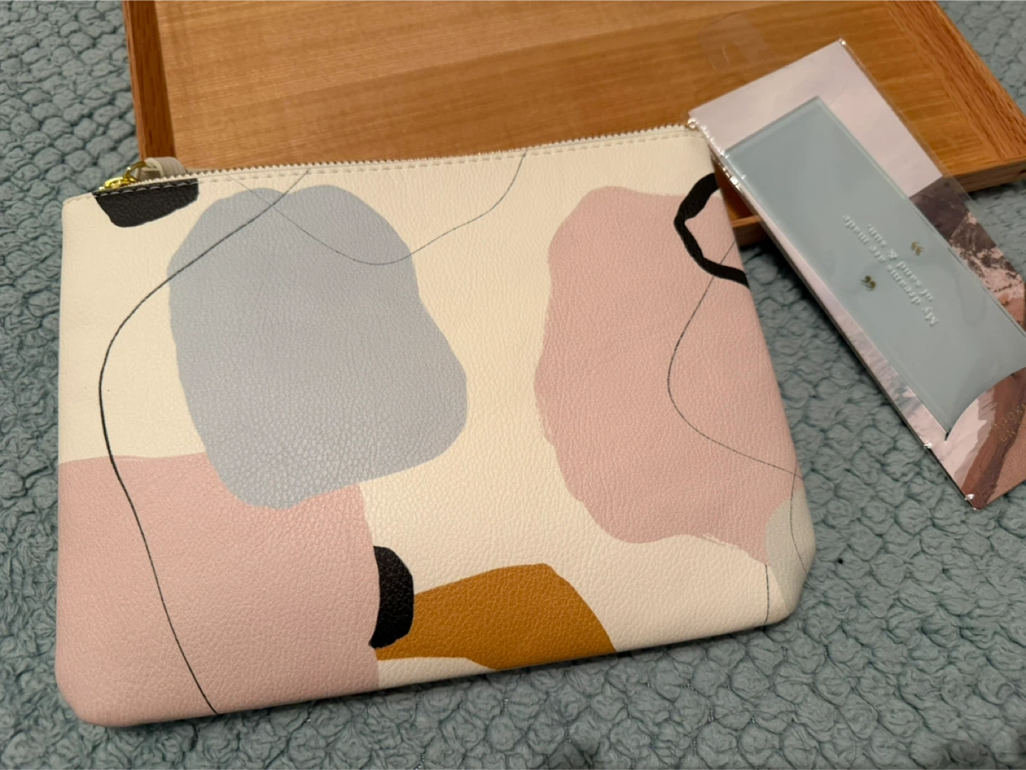 Brand new Pouch with Pen and Bookmark - photo 2