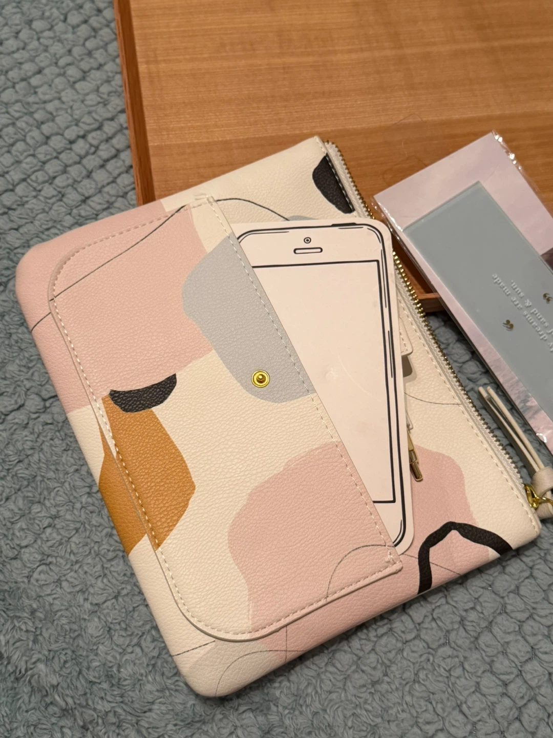 Brand new Pouch with Pen and Bookmark - photo 4