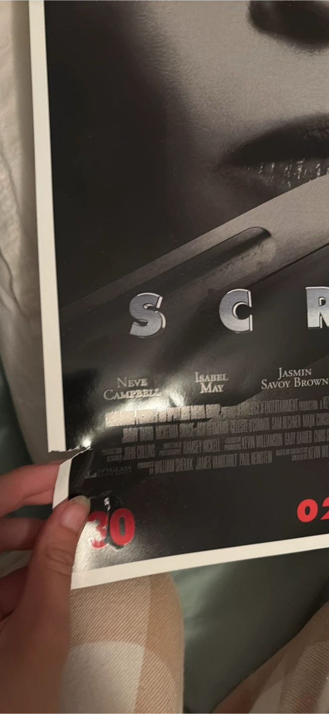 Scream poster it’s free - photo 2