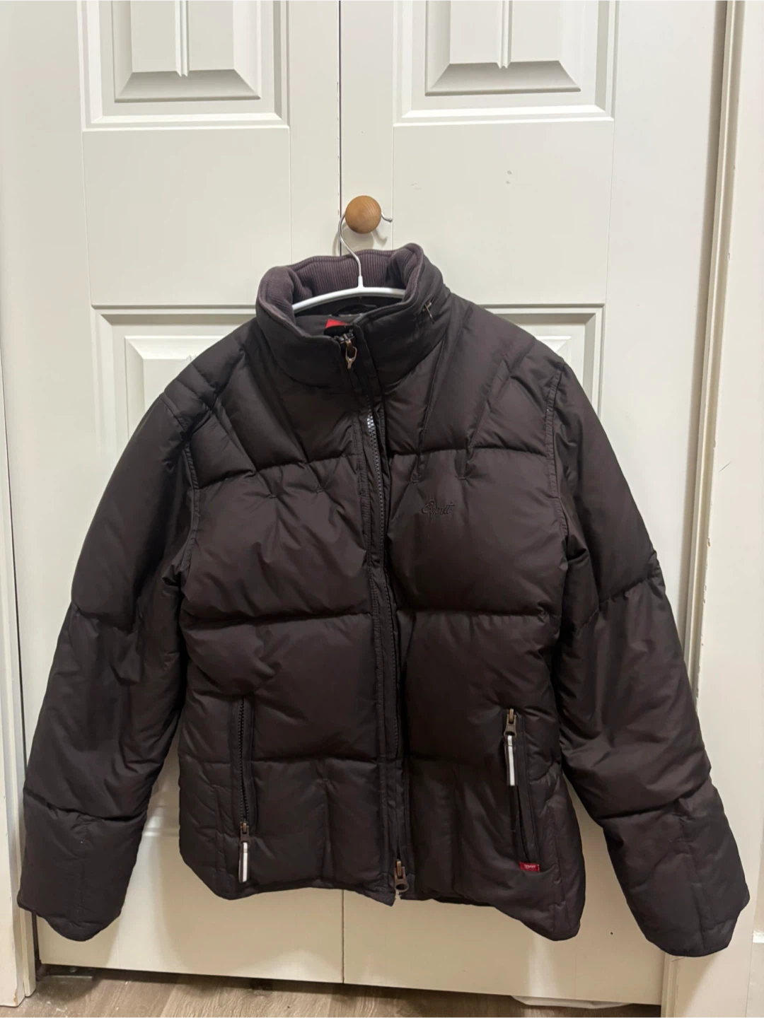 Esprit Women’s Puffer Jacket – XS – Dark Brown