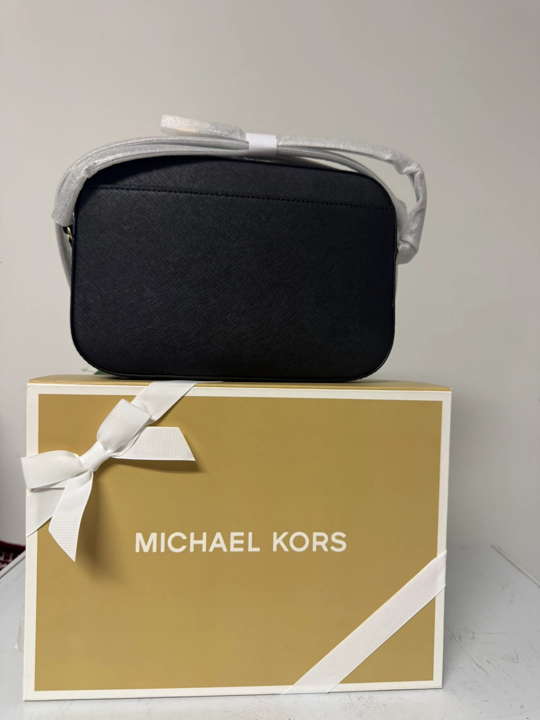 Michael Kors Black Leather Camera Bag - photo 2