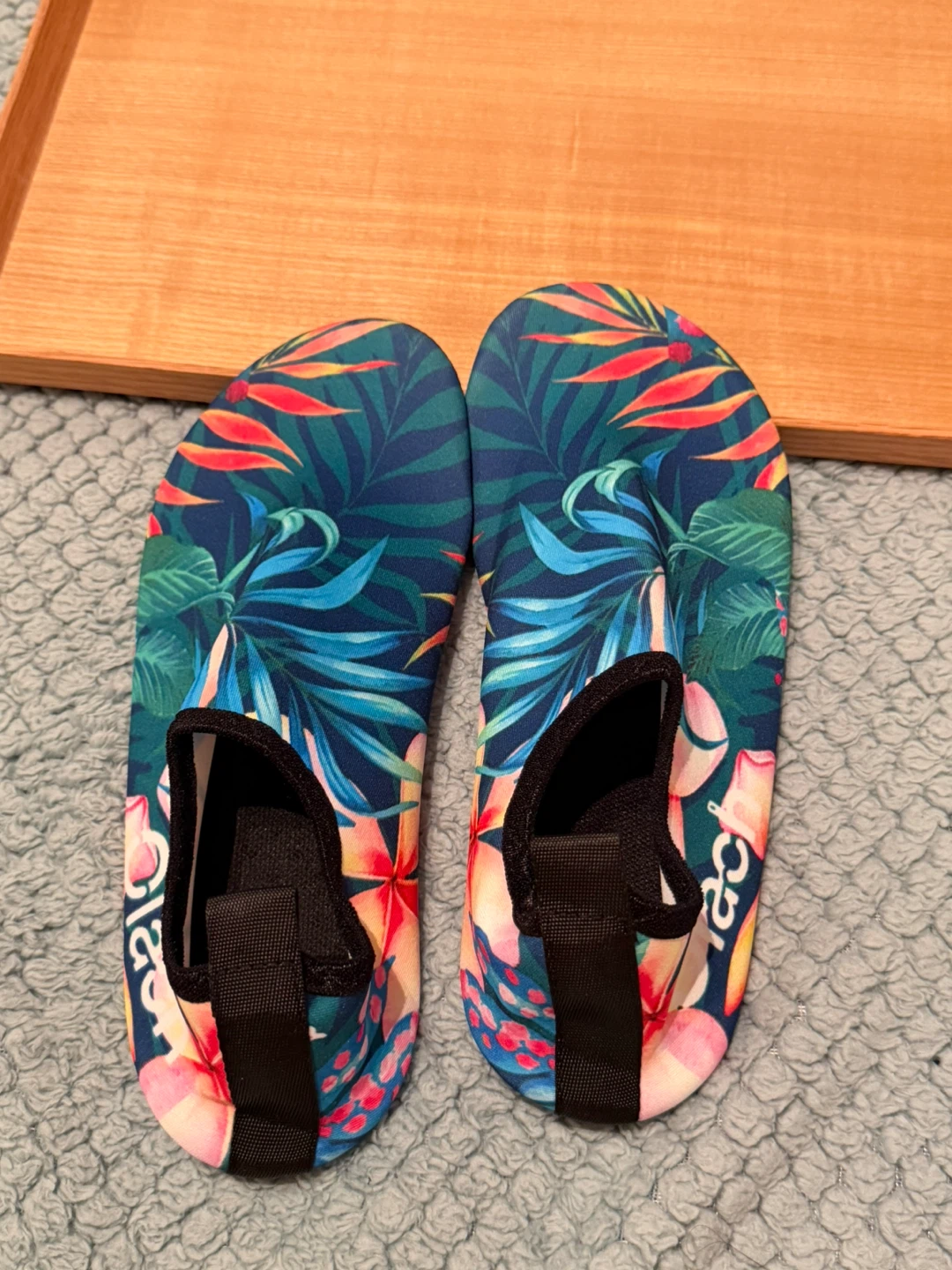 New: Water Shoes(size:36/37)