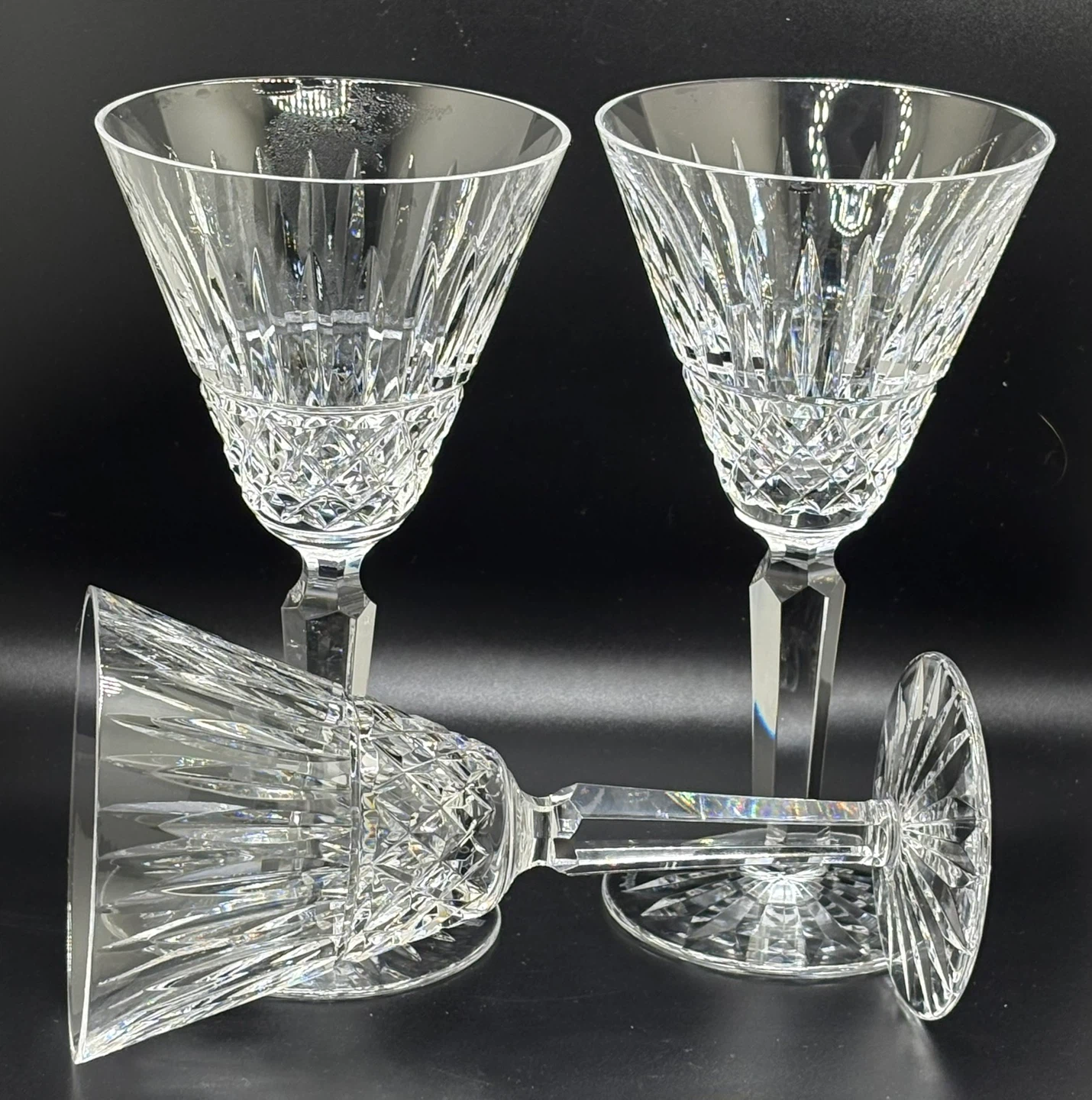 Signed Set of 3 Crystal Waterford Maeve Wine Glasses - photo 2